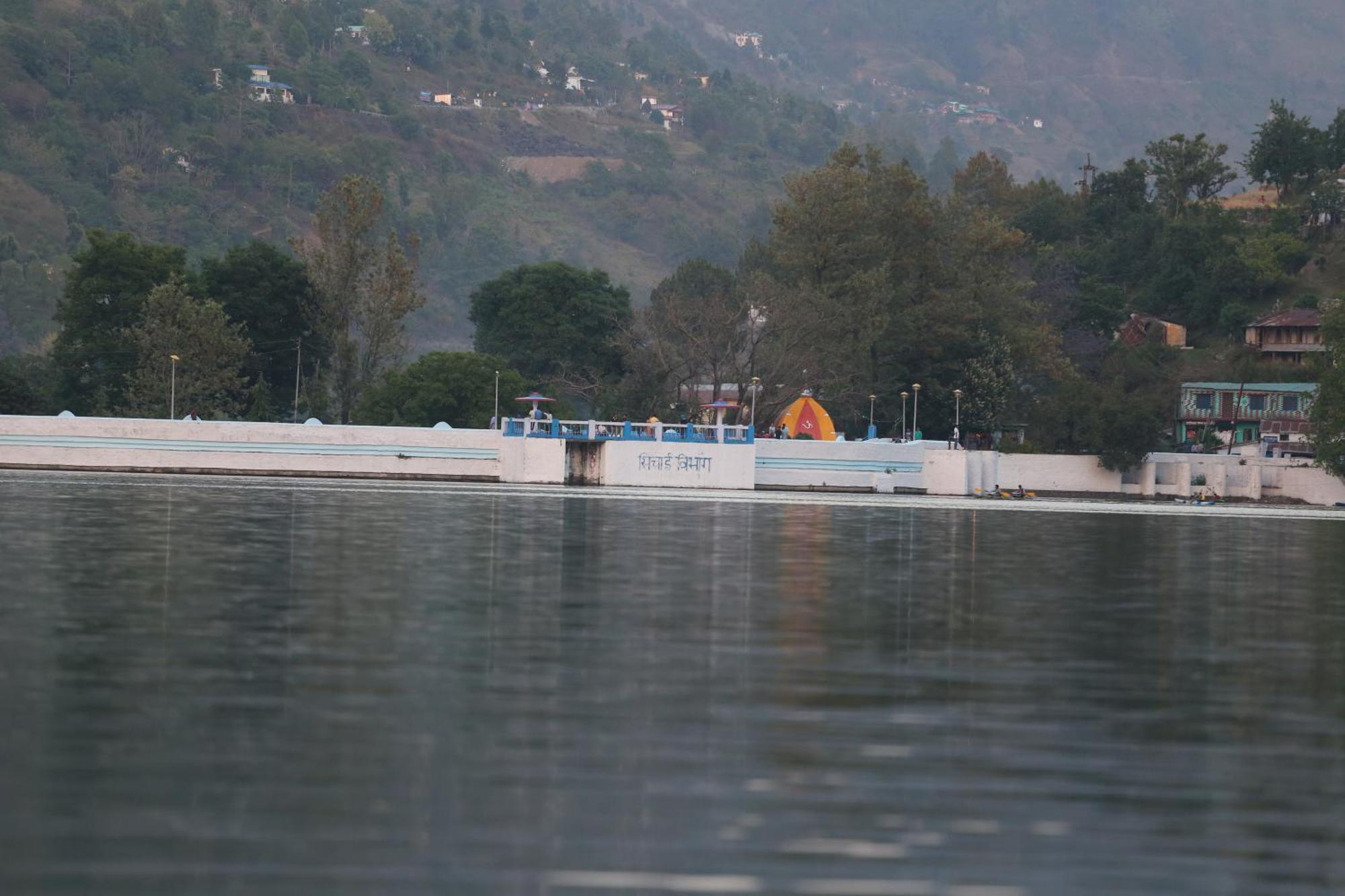 Royal Rosette Lake View Bhimtal Nainital Kültér fotó