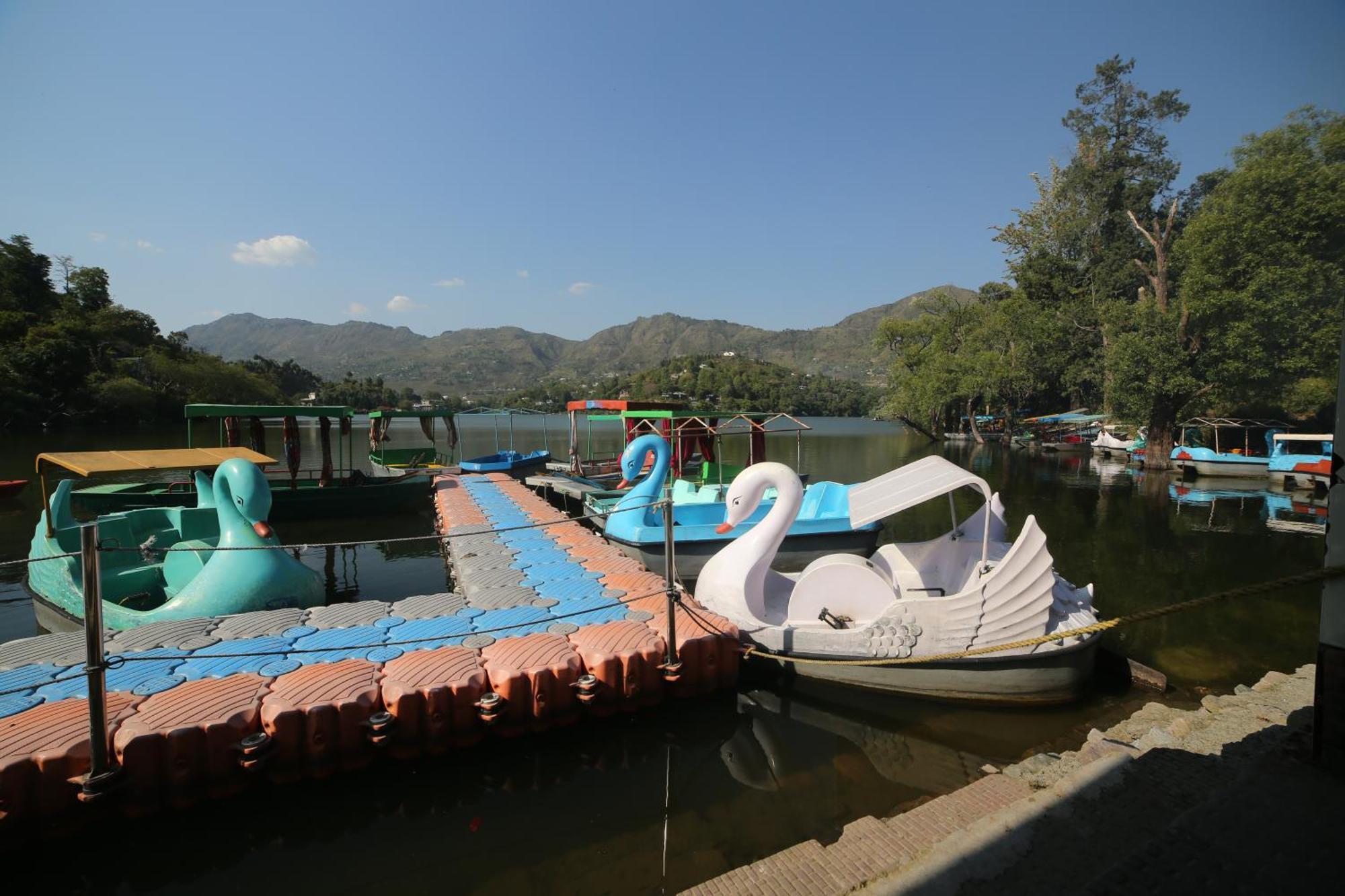 Royal Rosette Lake View Bhimtal Nainital Kültér fotó