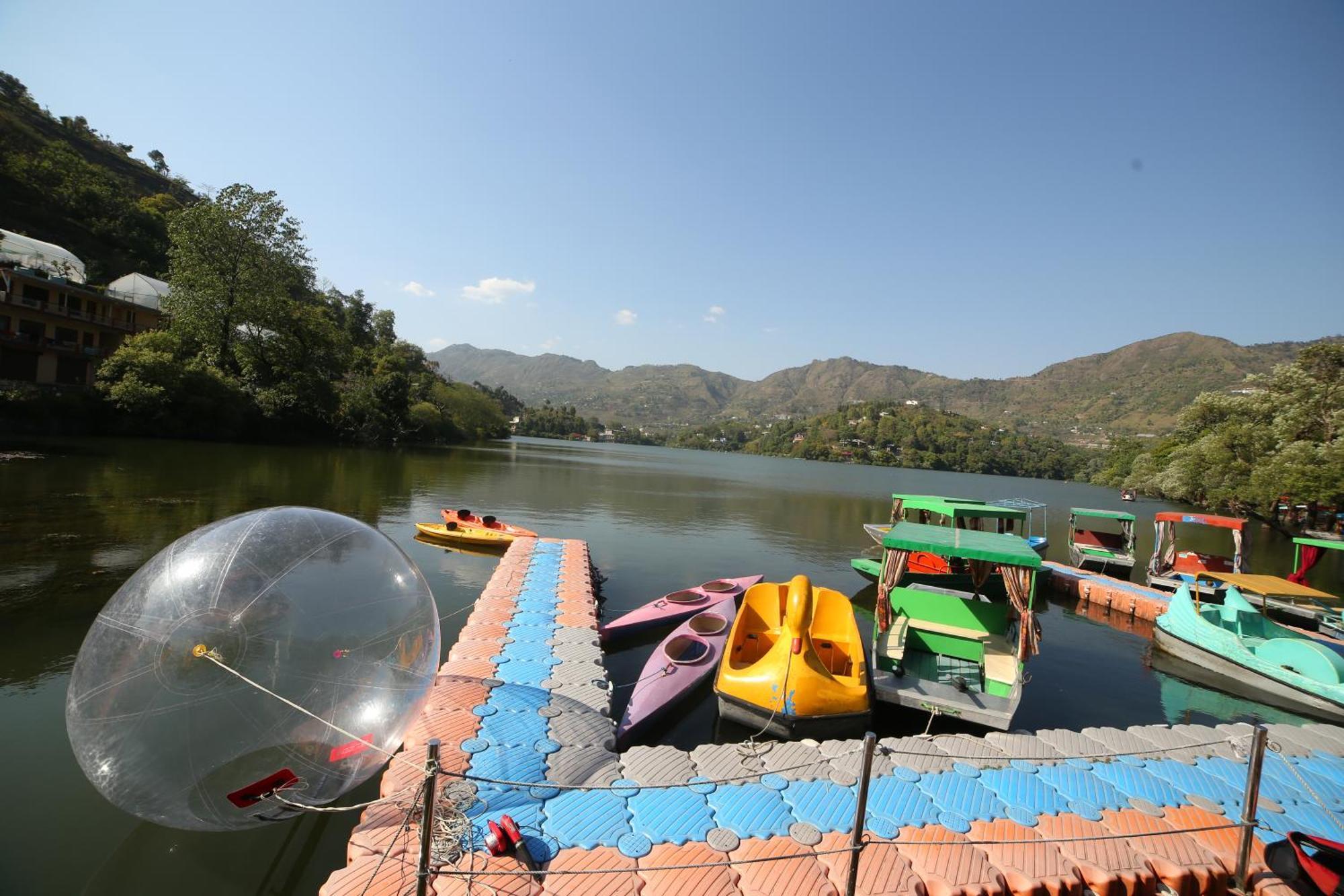 Royal Rosette Lake View Bhimtal Nainital Kültér fotó