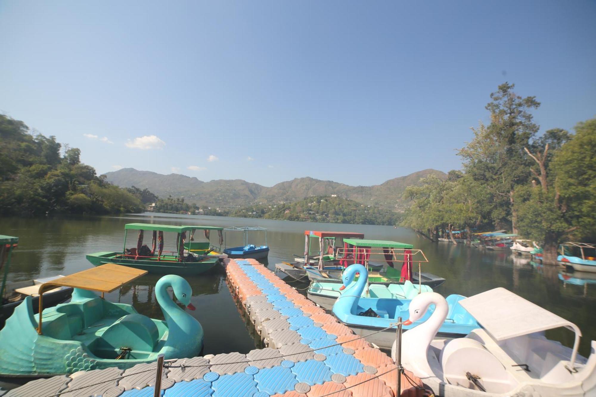 Royal Rosette Lake View Bhimtal Nainital Kültér fotó